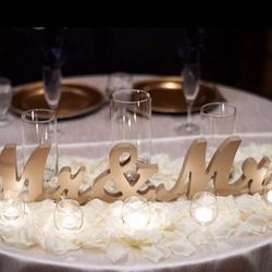 Mr & Mrs Wedding Sweetheart Table Sign