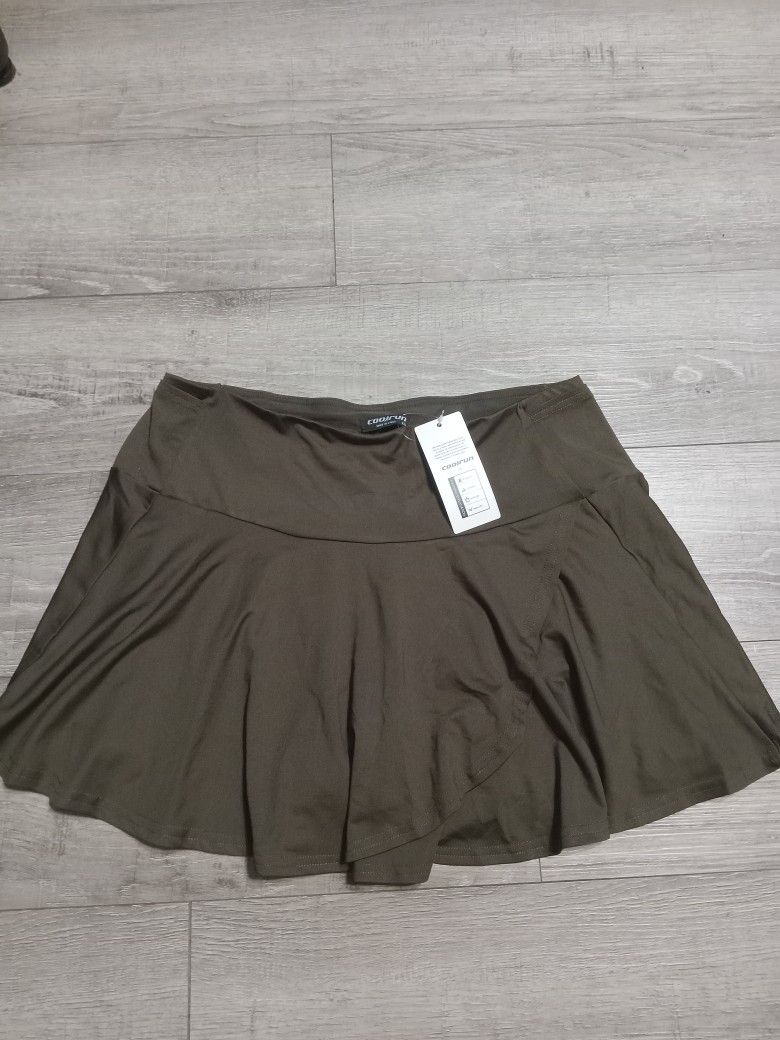 Womens Activewear Wear Pleated Skirt/shorts Size 2xl, Green Colorway New With Tags 