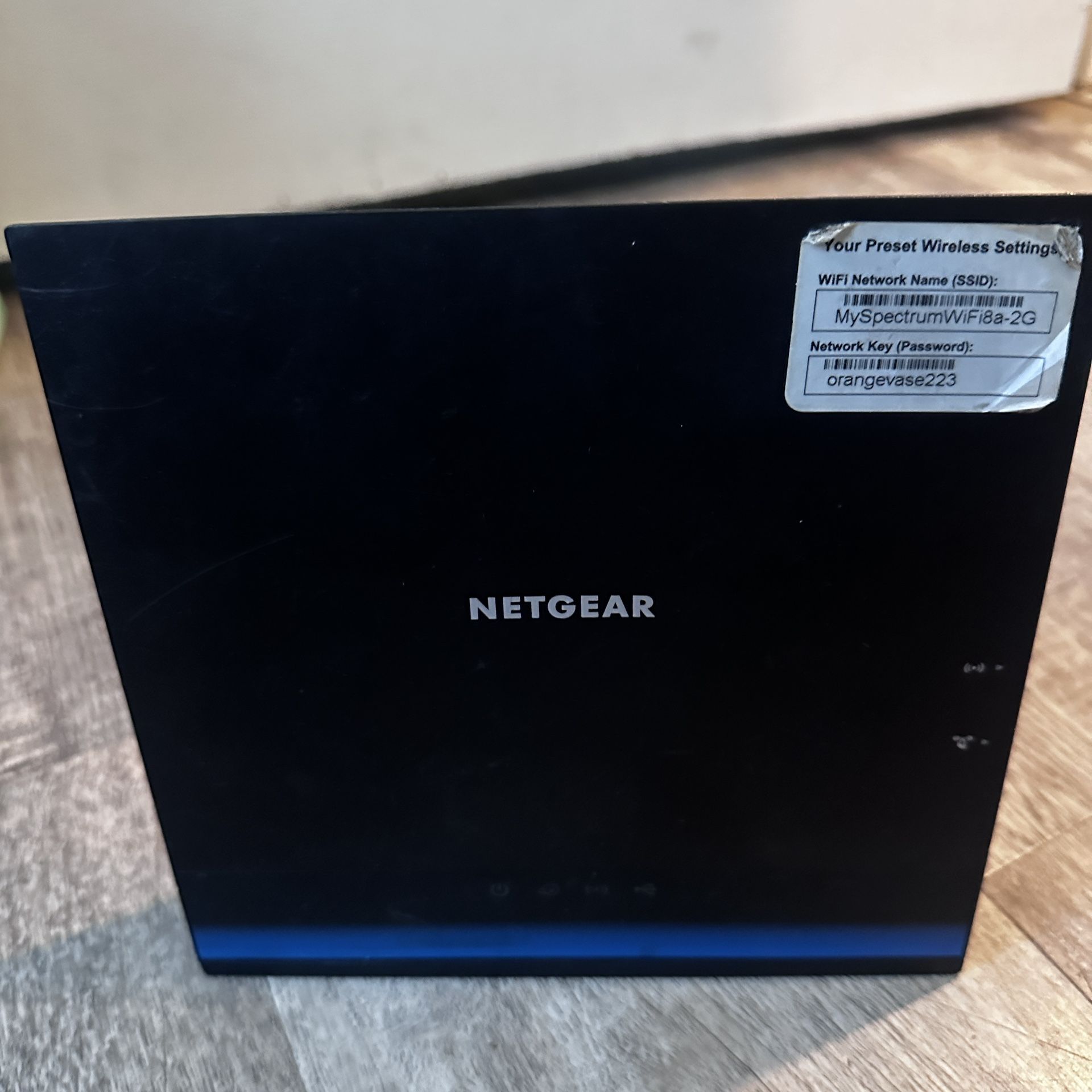 NETGEAR R3600v2 Router