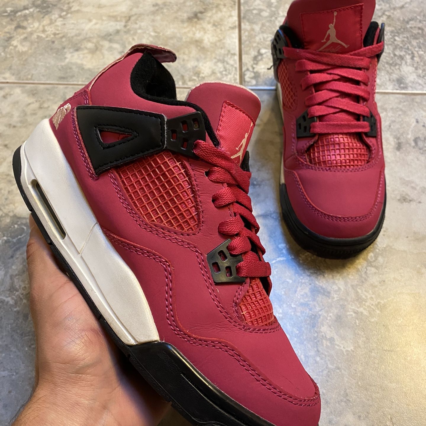 Jordan 4 2025 voltage cherry