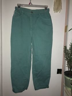 Mom jeans / bogo / fit small and medium / boyfriend jeans