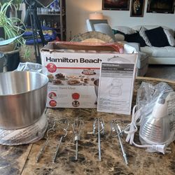 Hamilton Beach 4qt Hand/Stand Mixer  6sp New In BOX

The Hamilton Beach 4qt Hand/Stand Mixer is a versatile kitchen appliance that offers 6 different 