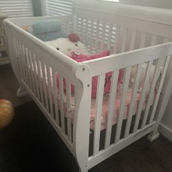 Baby crib 