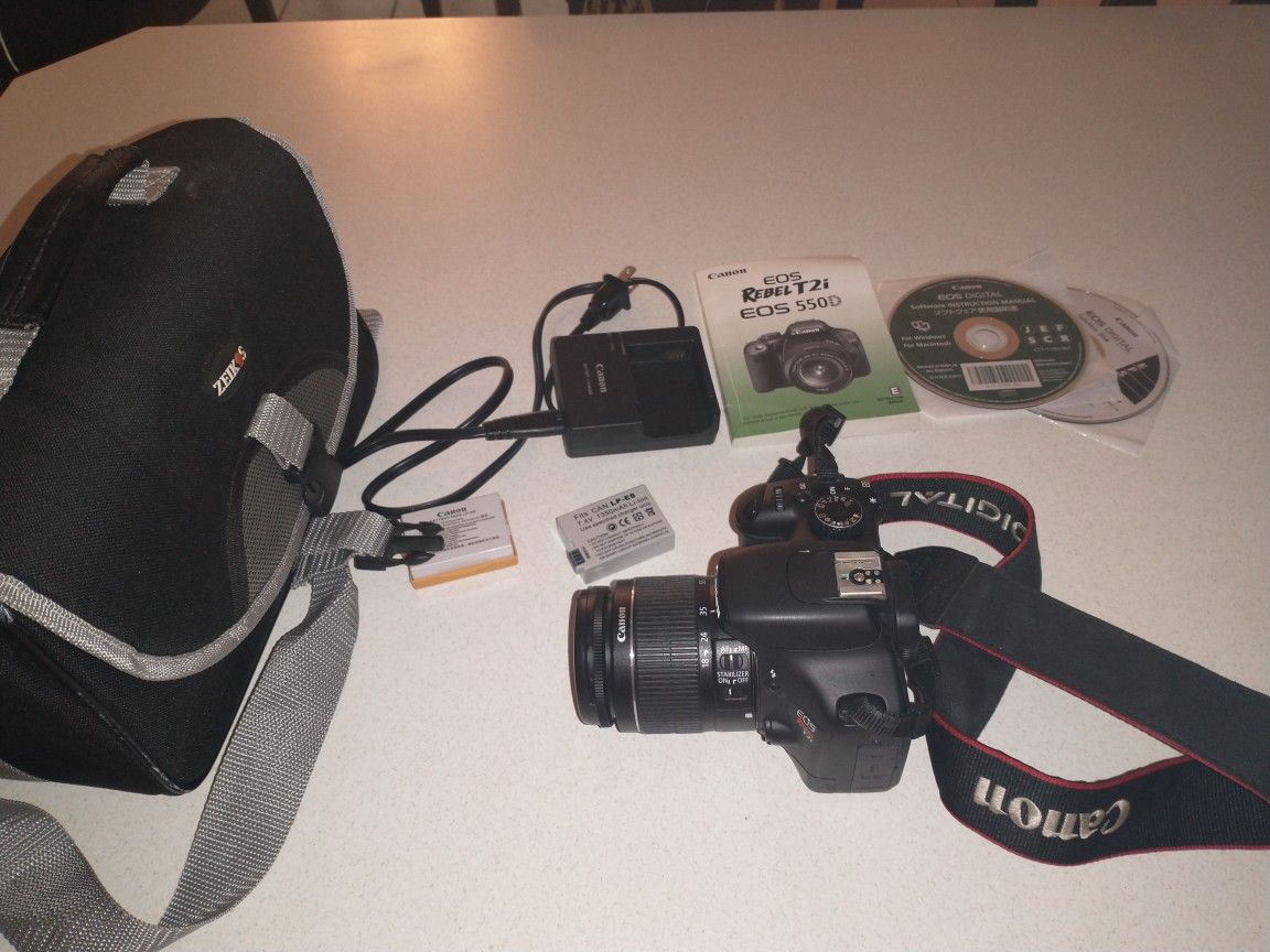 Canon EO5 Digital Rebel T2i Camera Kit
