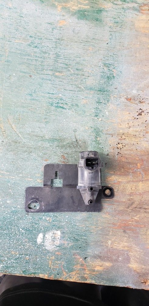 4x4 Vacuum Solenoid