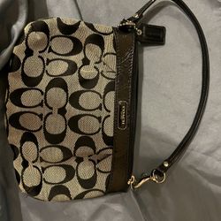 Coach Corner zip Wristlet Black and Grey