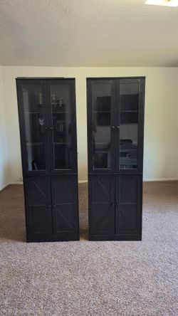 23.62in by 70.9in
Bookcase set of 2 with doors, perfect condition.