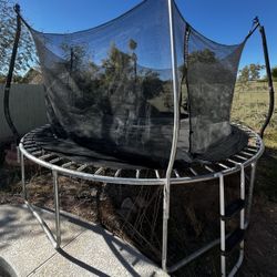 Trampoline 