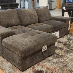 Sectional-like New