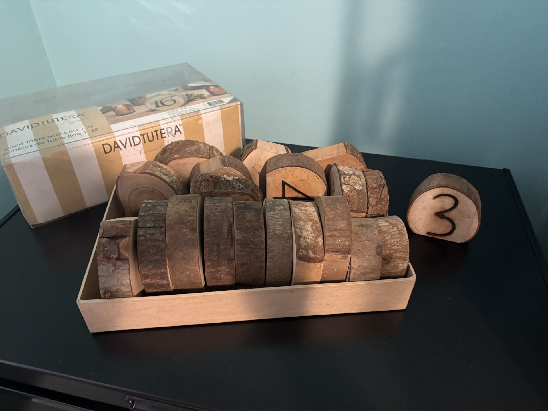 Wooden Log Table Numbers 1-20 N Wooden Log Ornament 9 Pcs