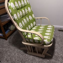 Nursery Glider Rocking Chair 