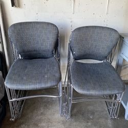 9 Chairs 