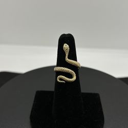 BRAND NEW 10KY Snake Ring
