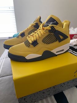 Jordan Retro 4s lightning