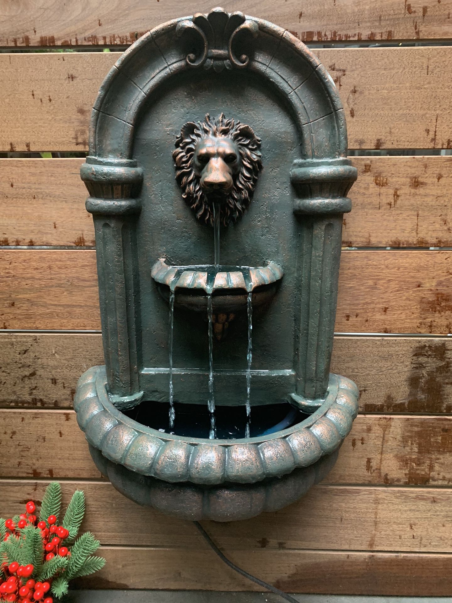 Water Fountain Lion Head Wall-Mounted 32”in