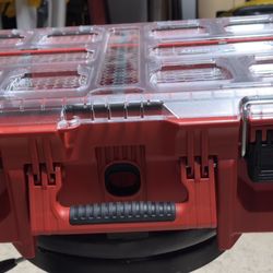 Milwaukee PACKOUT 20 in. Brand New