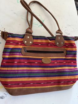 VINTAGE GUATEMALAN WOVEN AND LEATHER WEEKEND BAG