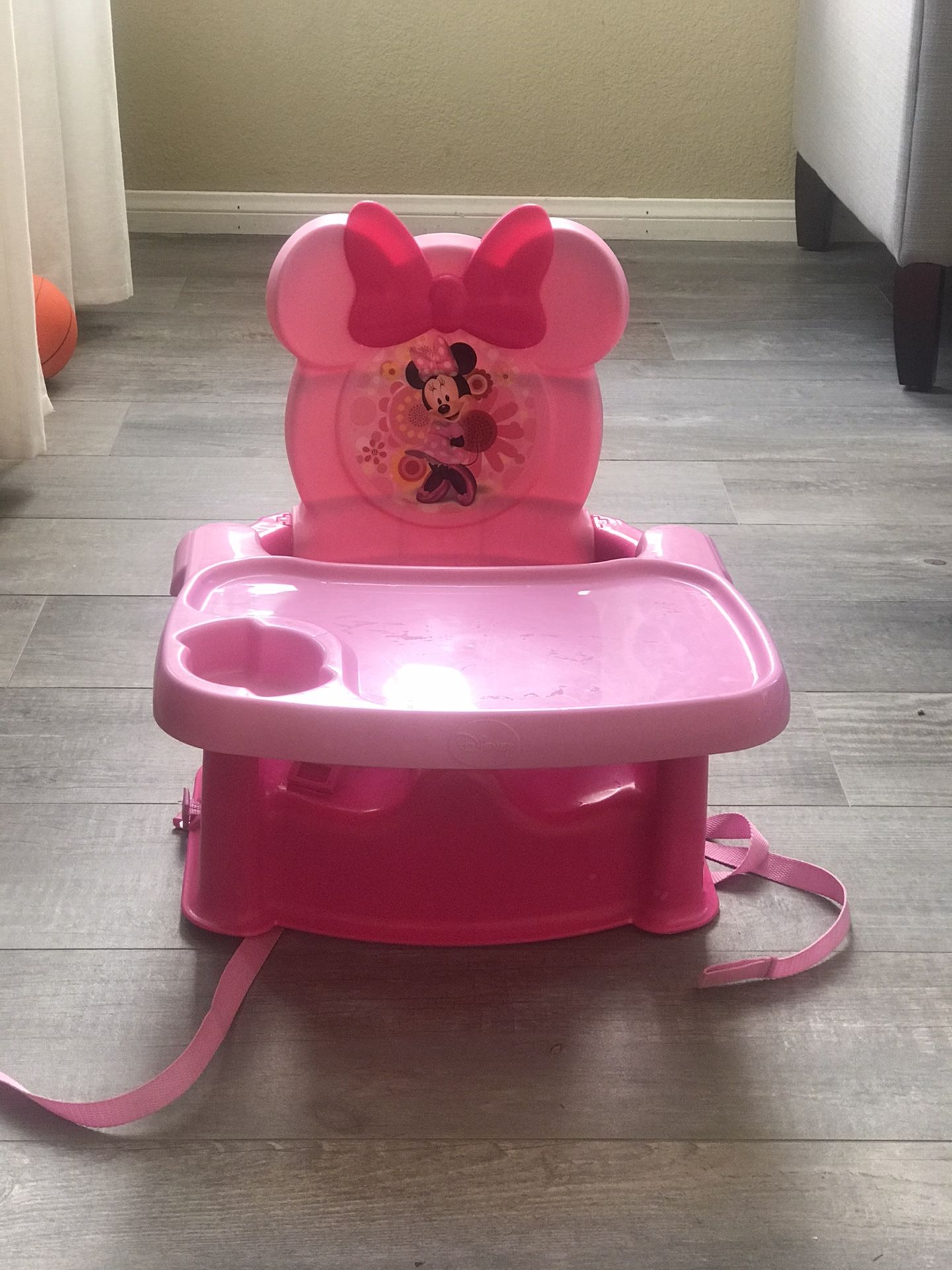 Minnie Mouse space saver high chair booster seat