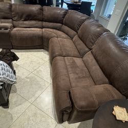 Free Sectional Couch 