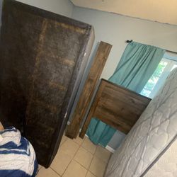 TWIN Bed frame and mattress set