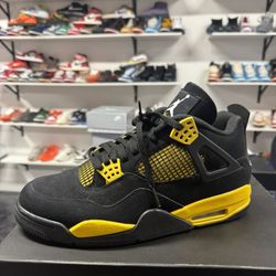 Jordan 4 Thunder 