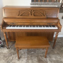 Baldwin Piano