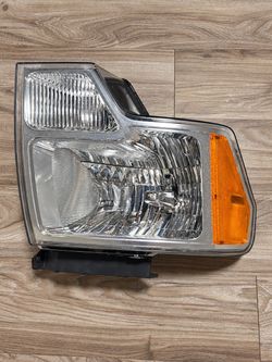 2009-2014 Ford F-150 OEM RH Passenger Side Headlight Headlamp CL34-13005-B