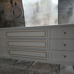 Mcm Dresser 