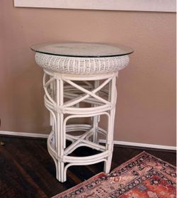 White Wicker and Rattan Pedestal Table with Glass Top