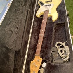 Base Fender 