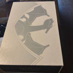 Charizard Box