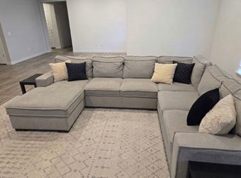 Sectional Couch 🛋
