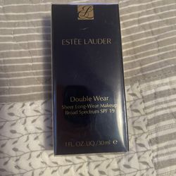 ESTEE LAUDER DOUBLE WEAR SPF 19