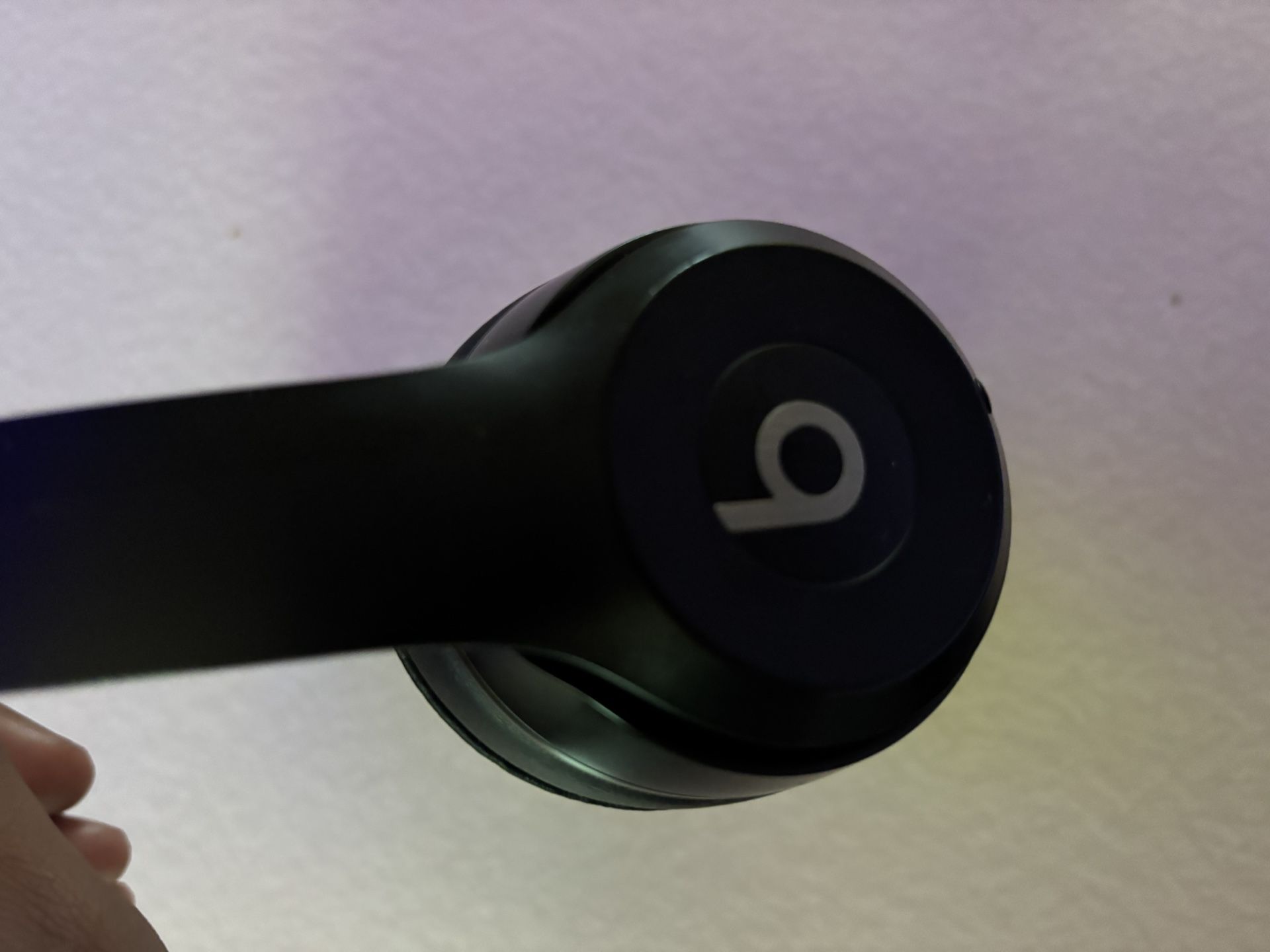 2 Beats Headphones