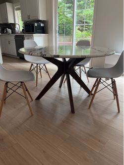 Round Faux Marble Dining Table with 4 Chairs