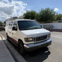 2003 Ford E-250