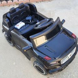 Kids 6V Ride On Truck w/Parent Remote Control, 3 Speeds, LED Lights, Black