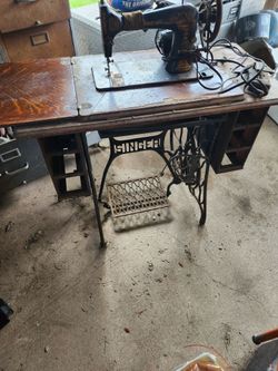 Vintage Singer Sewing Machine