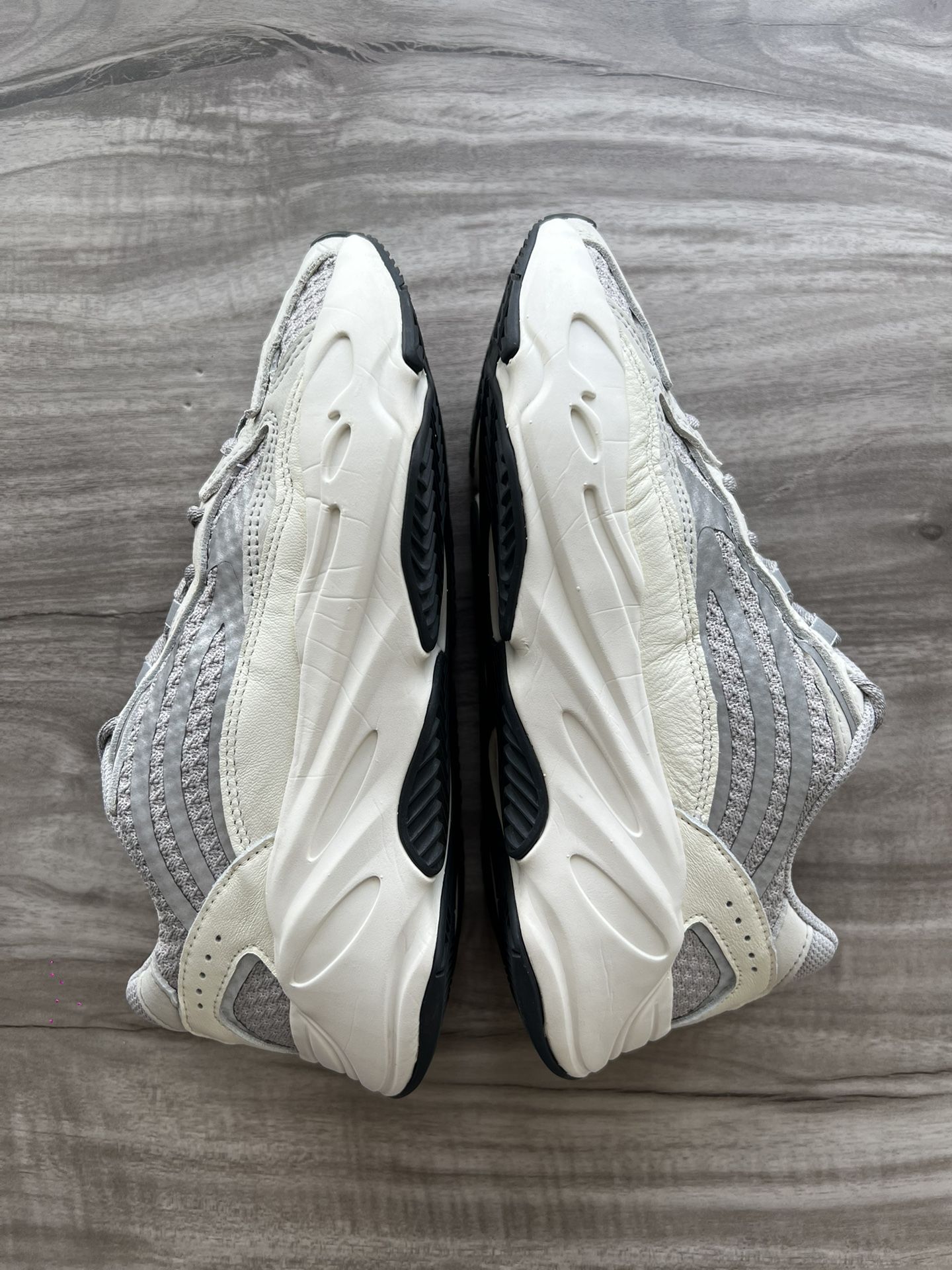Size Men's/ Women's adidas Yeezy Boost 700 V2 Low Static