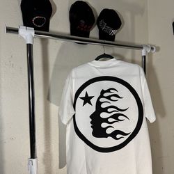 T-shirt Hellstar