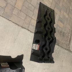 Heavy-Duty Plastic Leveling Ramps – $40  Heavy-duty interlocking plastic ramps. Great for leveling vehicles, trailers, RVs, or other equipment. Durabl