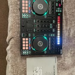 Roland DJ-505 2-Channel Quad Deck Serato DJ Controller w Built In Drum Effects