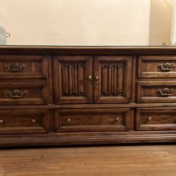 ANTIQUE DRESSER 