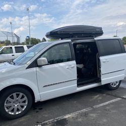 2014 Chrysler Town & Country Touring