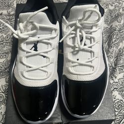 Air Jordan 11 CMFT Low White/Red/black And White / Black 