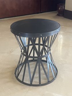 End table-metal