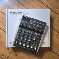 Mixer- 4 Channel - Behringer