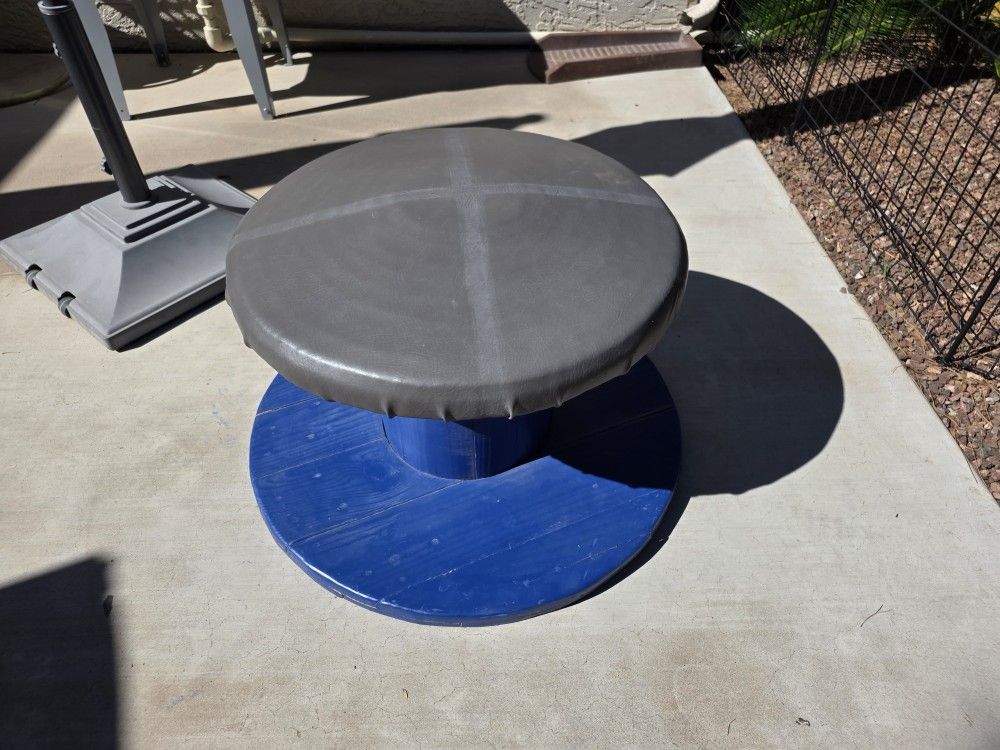 Regulation Size Boys Gymnastics Mushroom - Pommel Trainer