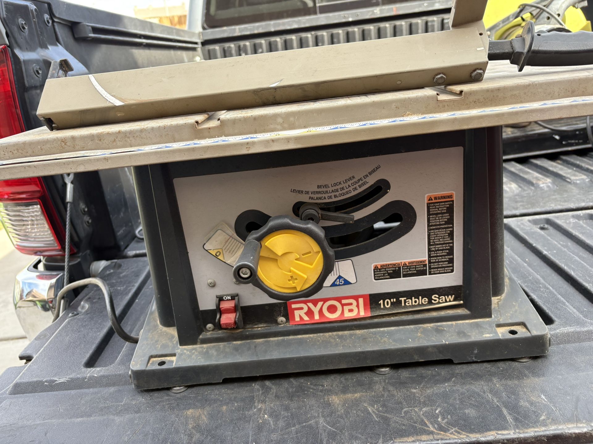 Ryobi Table Saw 10” Electric ( Hesperia Ca )