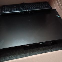 Computer Monitor And Key Board 
